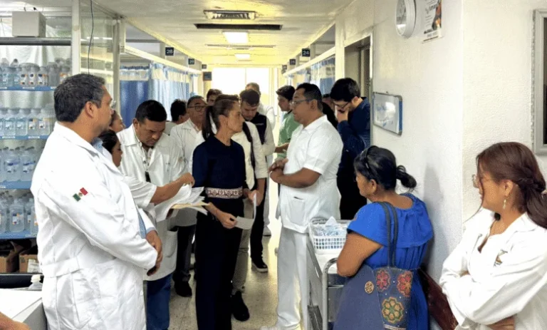 Presidenta Sheinbaum recorre hospitales en Oaxaca para supervisar atención a heridos del accidente ferroviario: Se brinda apoyo a todas las familias